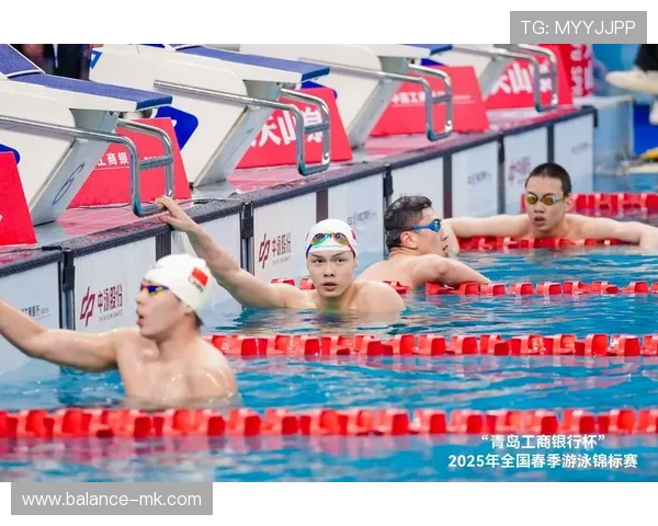 阿龙·佩尔索尔再创佳绩：中长距离仰泳新纪录震撼泳坛