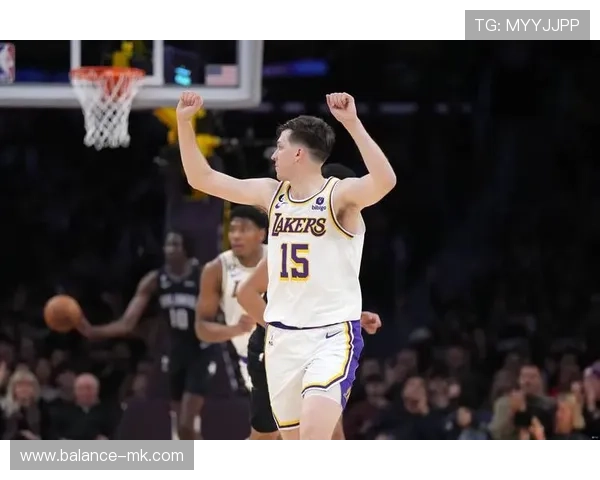 里夫斯成湖人未来核心,球队重建之路迎来关键转折点 里夫斯成湖人未来核心,球队重建之路迎来关键转折点